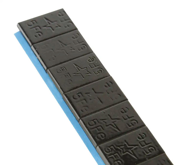 Ciężarki klejone Fe czarne szeroka taśma 5g - 400 pasków FIVESTARS EDGY