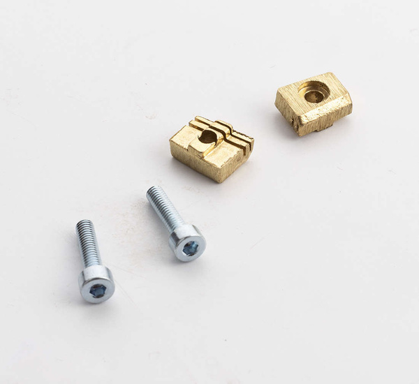 Część - RUFF - kostki mocujące przednie