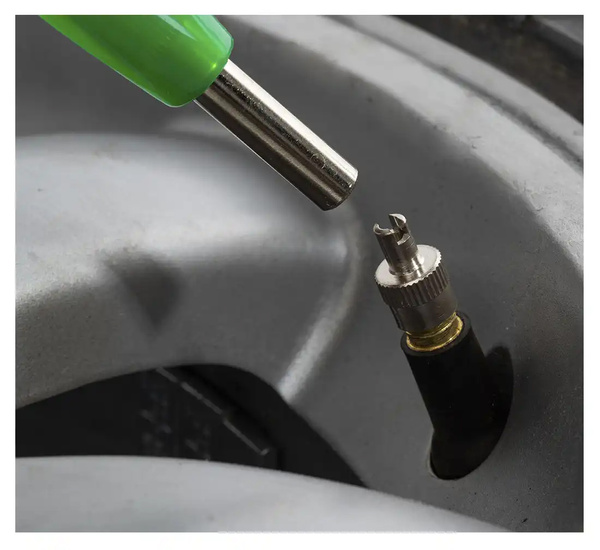 Wkrętak do wkładek zaworów z magnesem