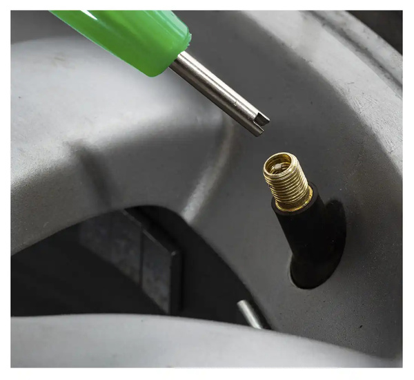 Wkrętak do wkładek zaworów z magnesem