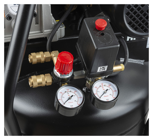 Kompresor Pionowy 90L Sprężarka 3kM - 230V wydajność: 330l/min NUAIR